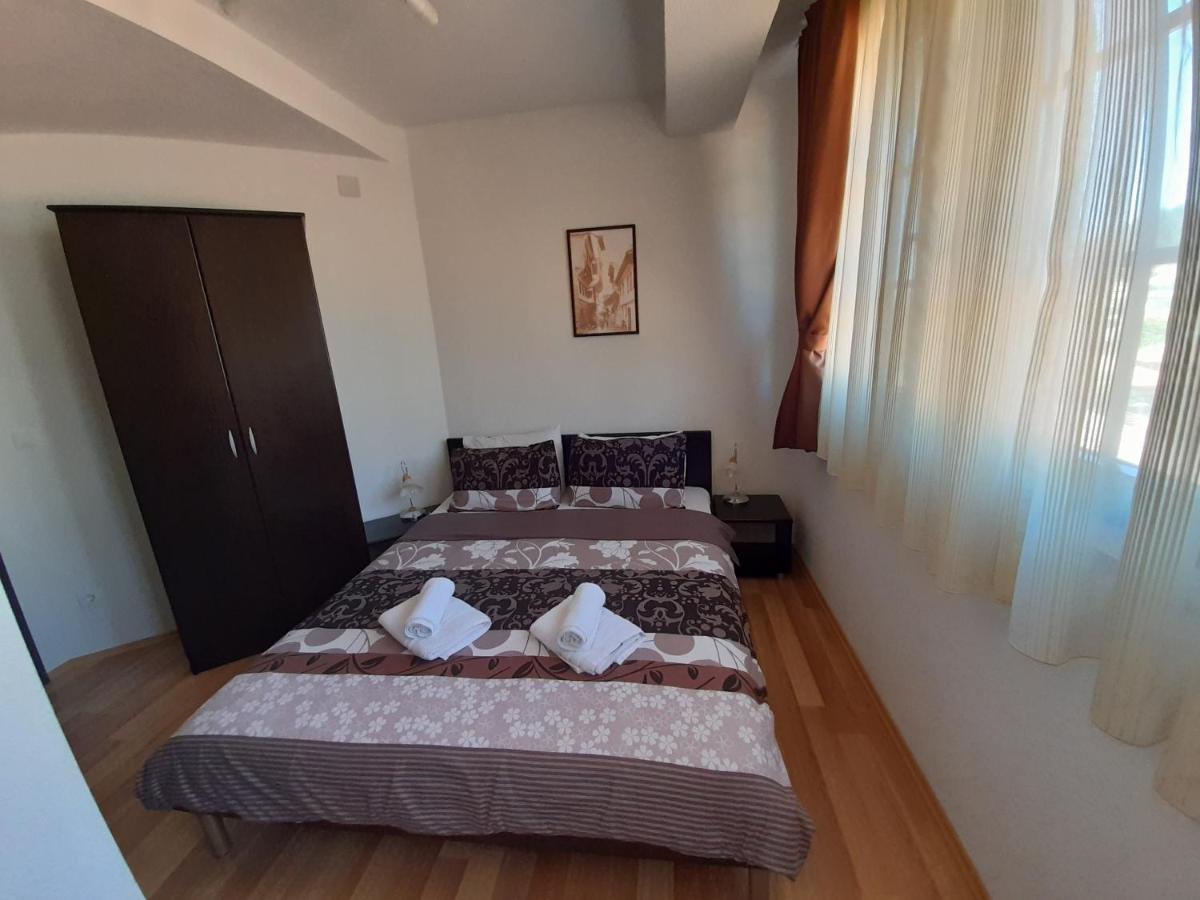 House Meri Ohrid Luaran gambar