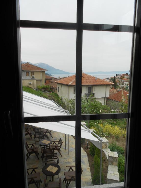 House Meri Ohrid Bilik gambar